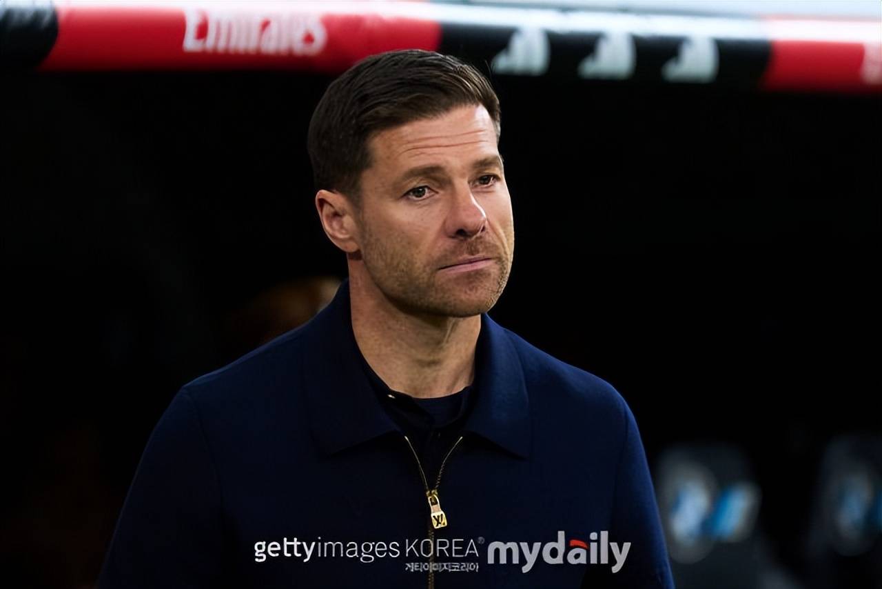 关于不被信任！如坐针毡的哈维-阿隆索，还有资格挽救皇马颓势吗？的信息