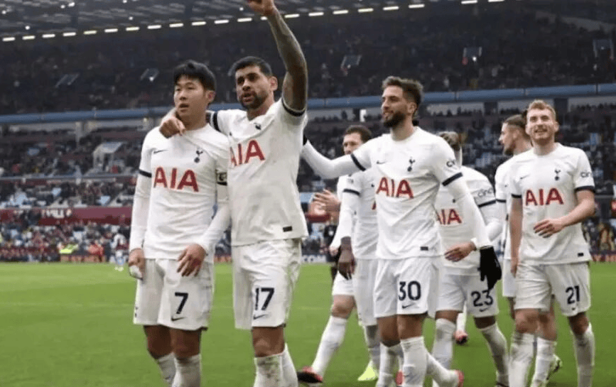 关于曼联和热刺迎来利好消息：英超主帅做出续约决定，继任者的信息