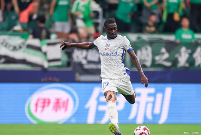 出来混总要还的！上海申花遭遇点球“冤案”，被中超裁判给惯坏了的简单介绍