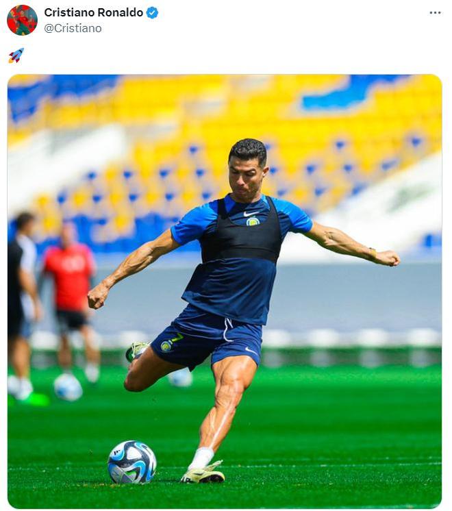 关于完美身材！40岁C罗蒸桑拿后晒照肌肉线条明显(图)的信息