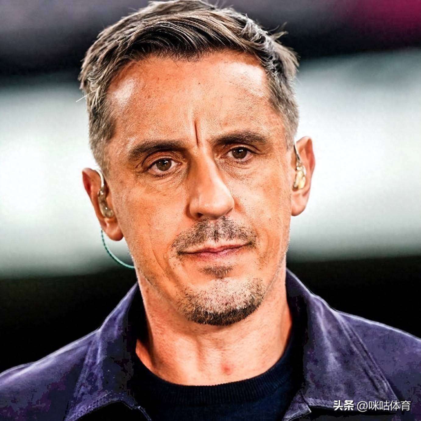 内维尔：曼联换人后阵型以及场上人员的安排变得相当奇怪的简单介绍