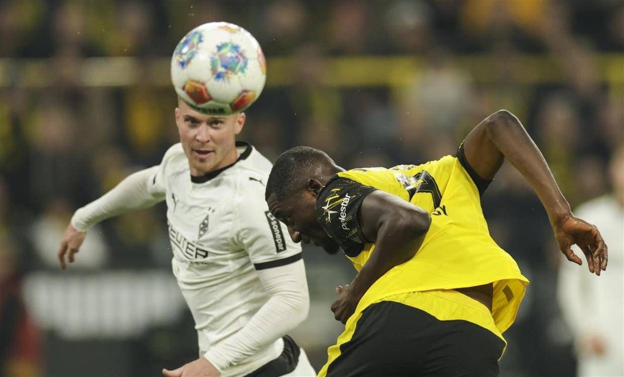 德甲积分榜：拜仁41分领跑！多特32分第二！美因茨8分垫底！的简单介绍