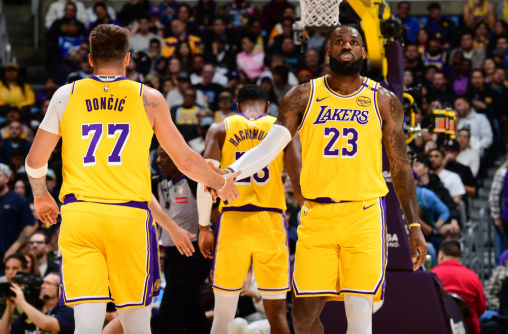 包含爆冷!湖人96-119不敌火箭,东契奇25分詹姆斯18分难救主的词条 包含爆冷!湖人96-119不敌火箭,东契奇25分詹姆斯18分难救主的词条