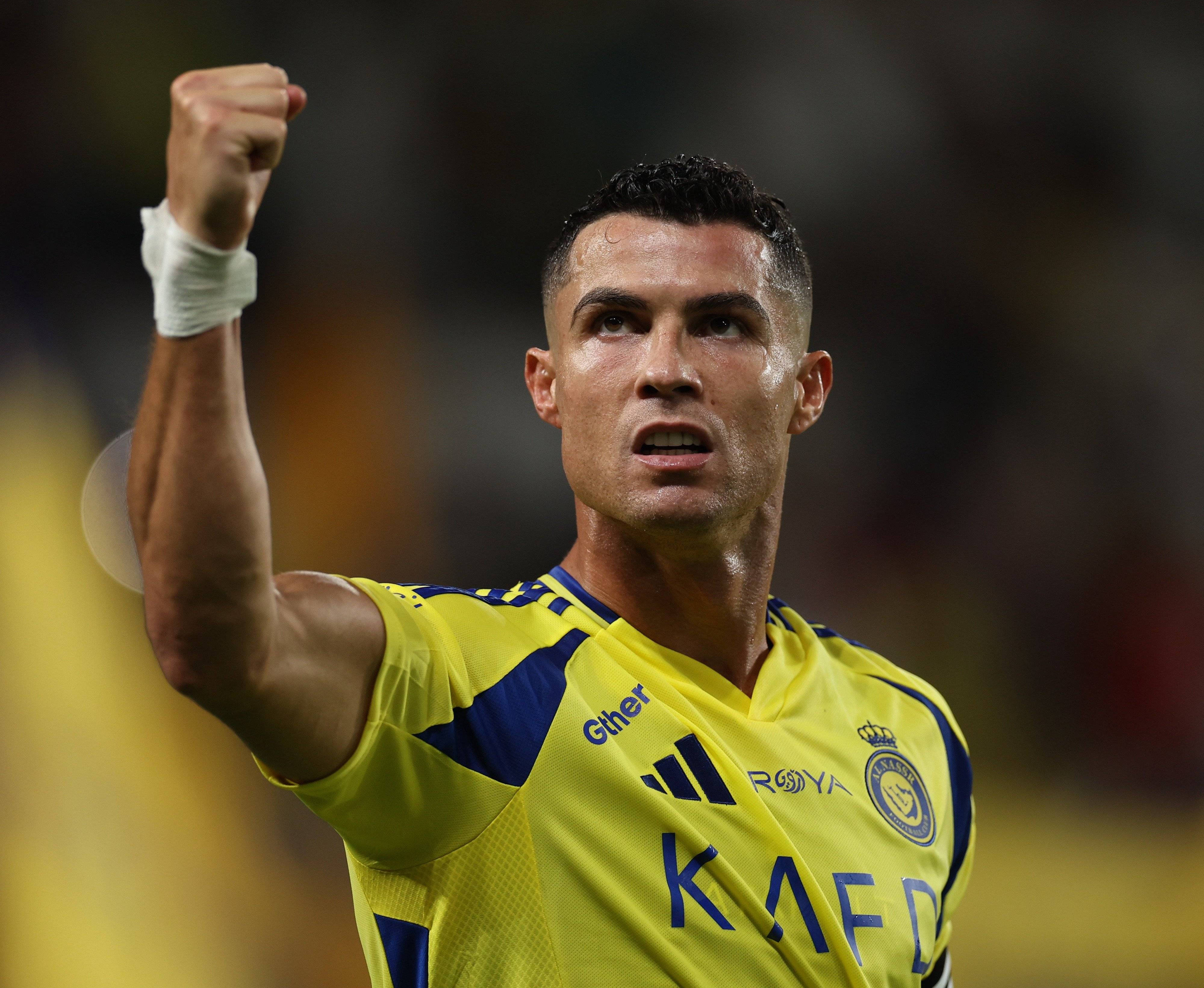 关于“C罗接班人”25岁就与总裁在沙特汇合：3000万顶级年薪打动他的信息