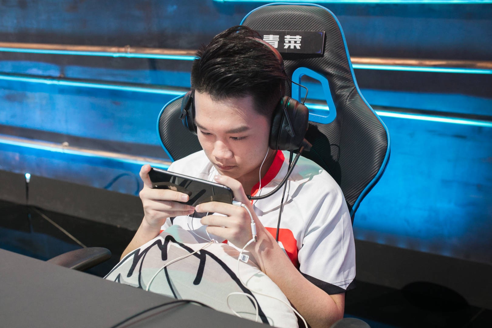 包含cui神为啥哭了，还退TS啊的词条