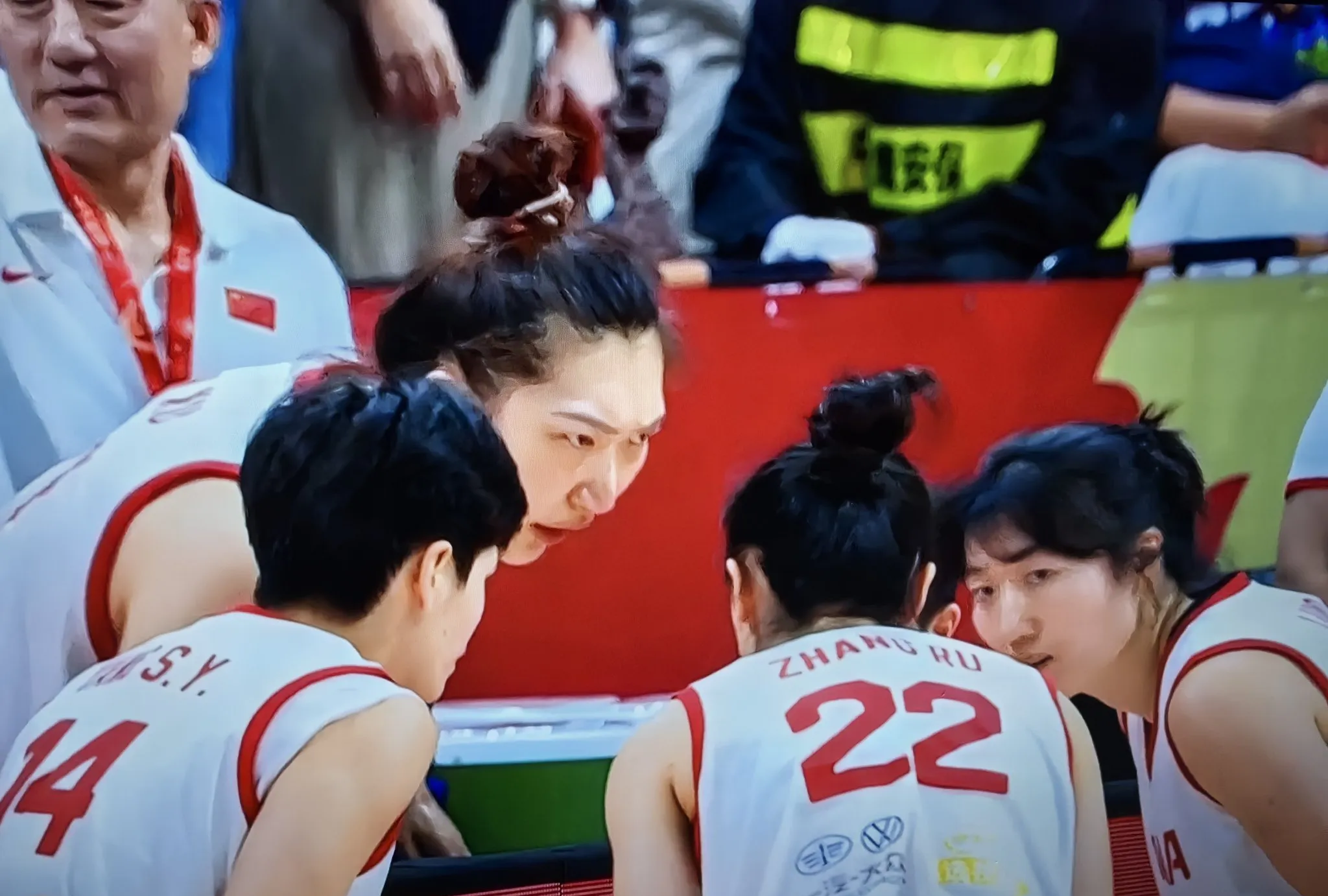 中国女篮与澳大利亚头名晋级4强半决赛大概率战日本的简单介绍