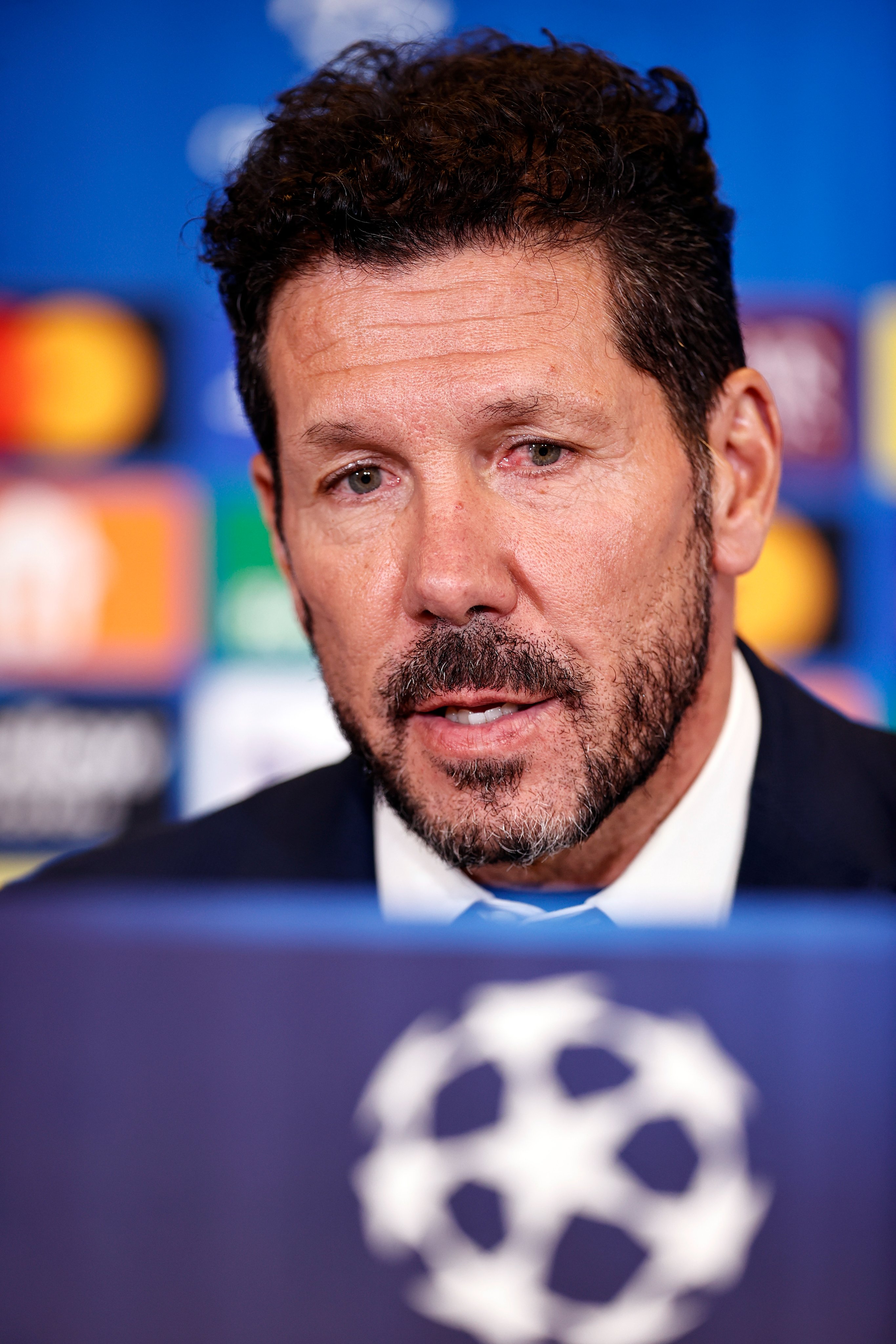 关于萨尔茨堡红牛主帅：球队首回合表现很好，但次回的信息