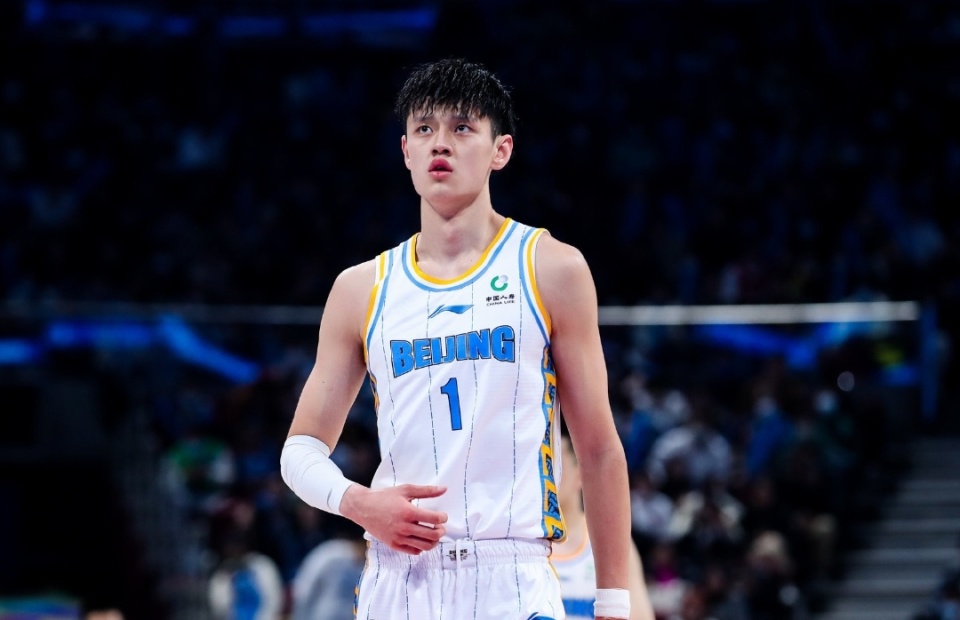 关于中国男篮结束欧洲拉练抵京曾凡博将赴国家队报到的信息