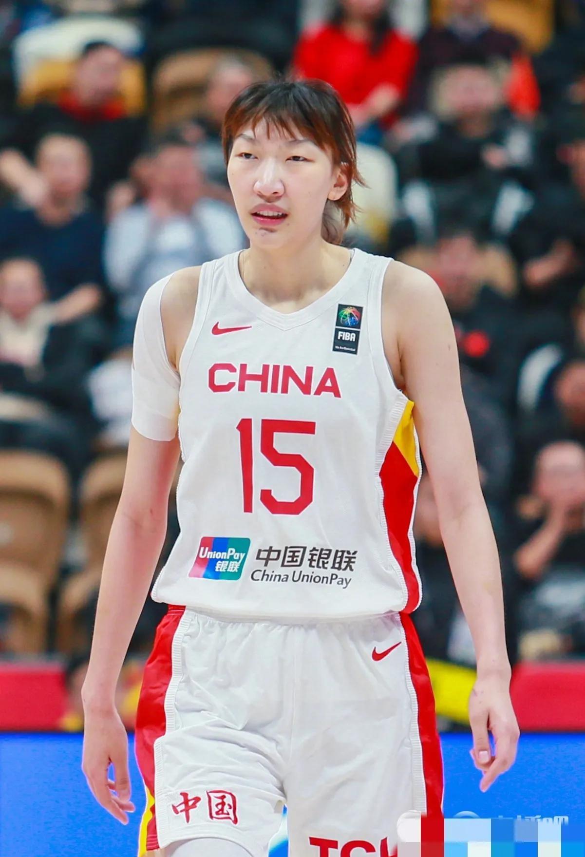 包含黄思静21年女篮亚洲杯个人集锦，对阵日本砍18分7篮板的词条