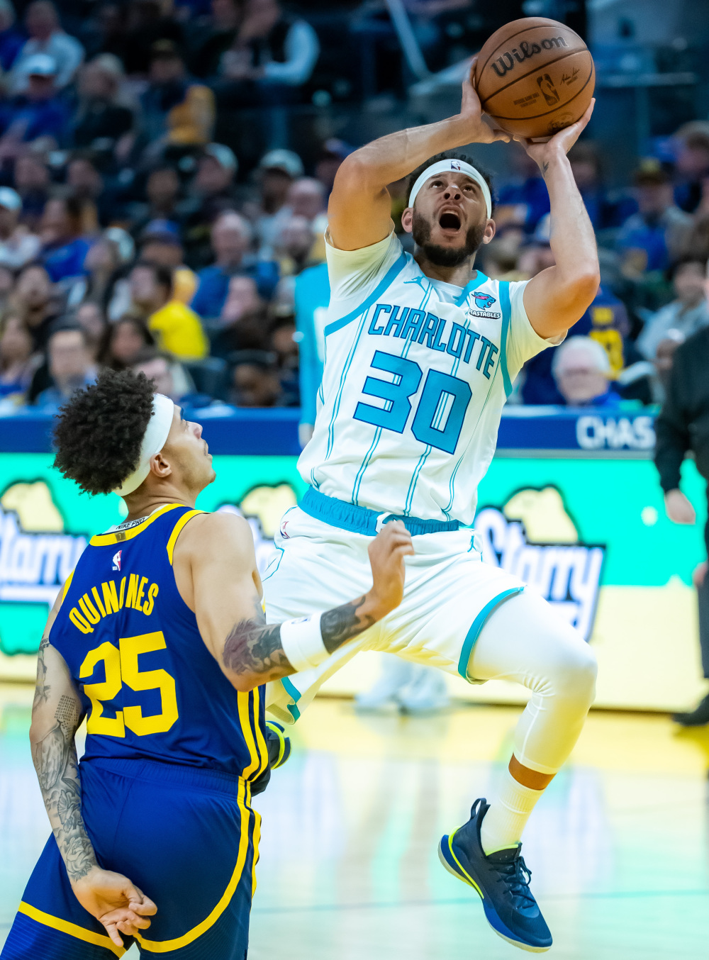 包含NBA夏联决赛对阵：黄蜂29分大胜会师国王两队均5胜0负争的词条