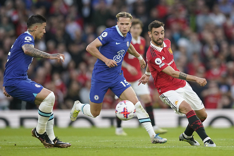 那不勒斯是加纳乔的热门下家，切尔西和热刺也对其感兴趣的简单介绍