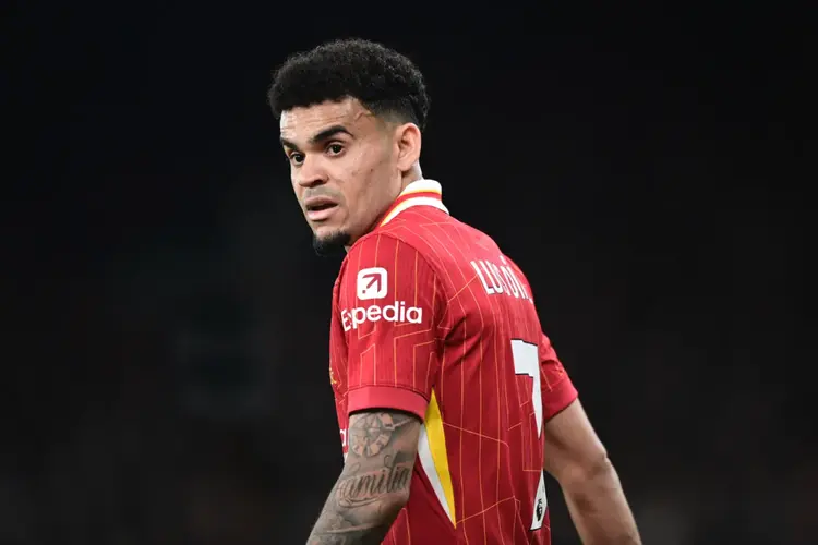 在对迪亚斯6750万欧报价被拒后，拜仁将提出更高报价的简单介绍