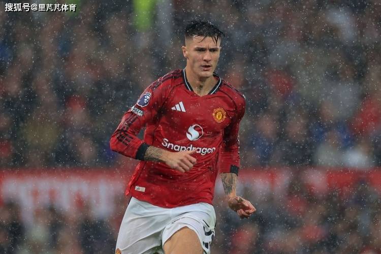 关于一日英超动向：曼城继续紧咬阿森纳，马雷斯卡被埃梅里战术击败的信息