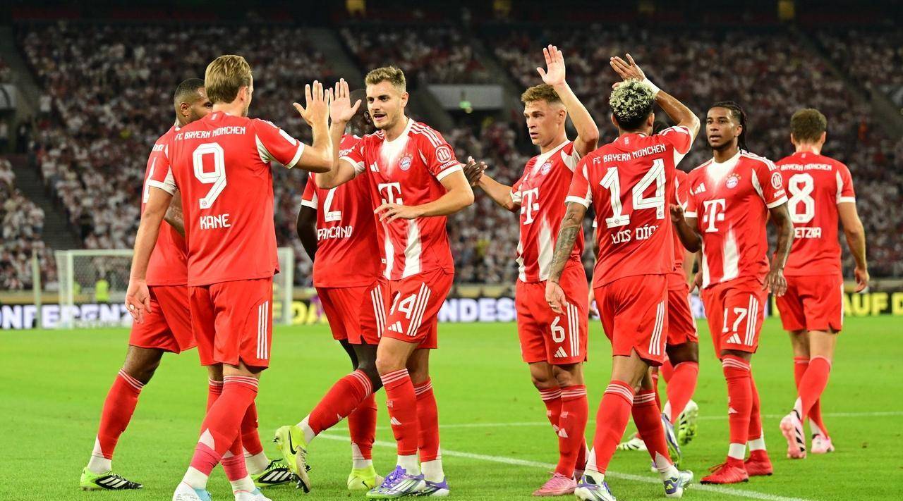 包含拜仁成功签下迪亚斯，助利物浦加强进攻，继续引援150亿欧元的词条