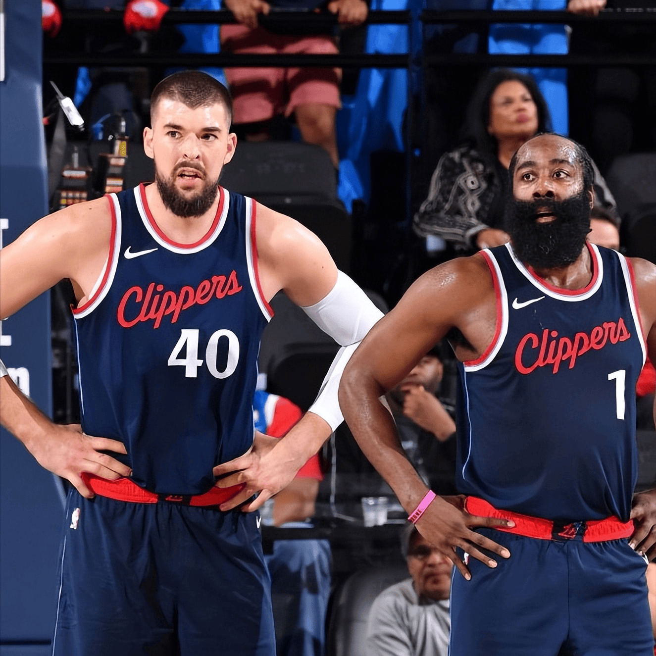 关于快船逆转开拓者哈登遭多人包夹的信息