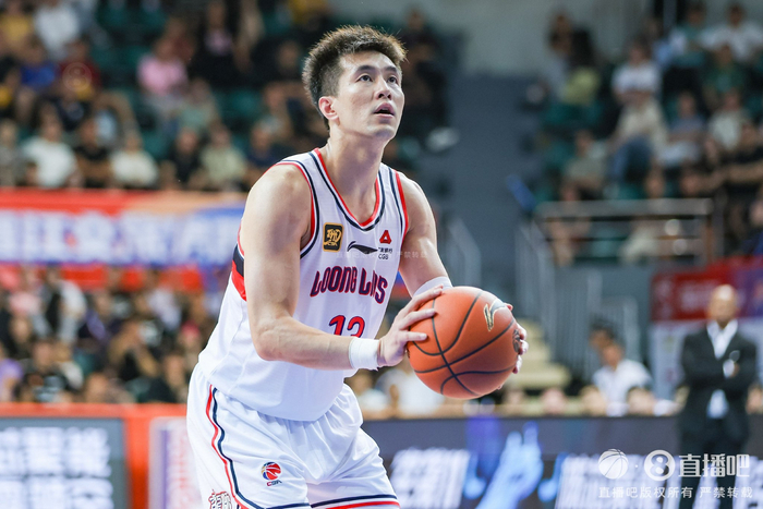 包含郭艾伦21赛季总决赛个人集锦，场均得到25分4板7助的词条