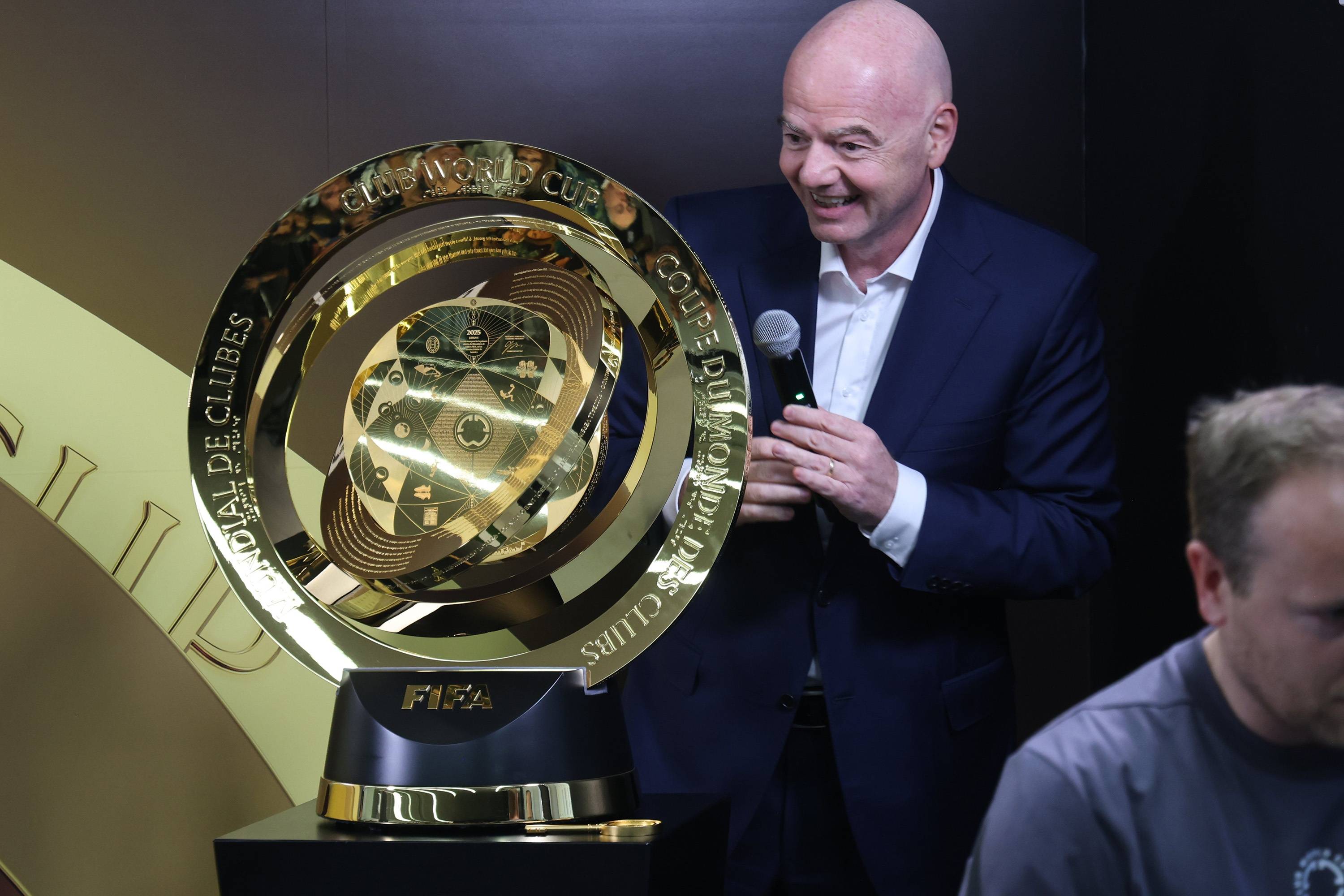 包含世俱杯夺冠赔率:大巴黎1赔35领跑曼城超皇马的词条