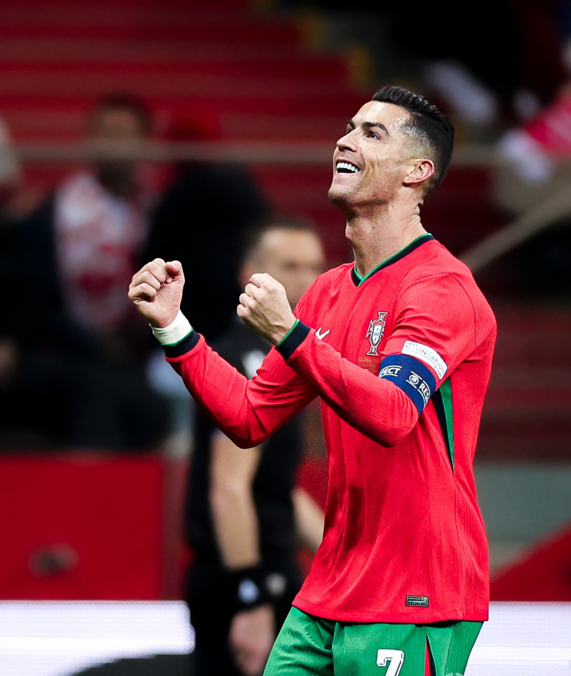 C罗精彩进球引球迷赞叹