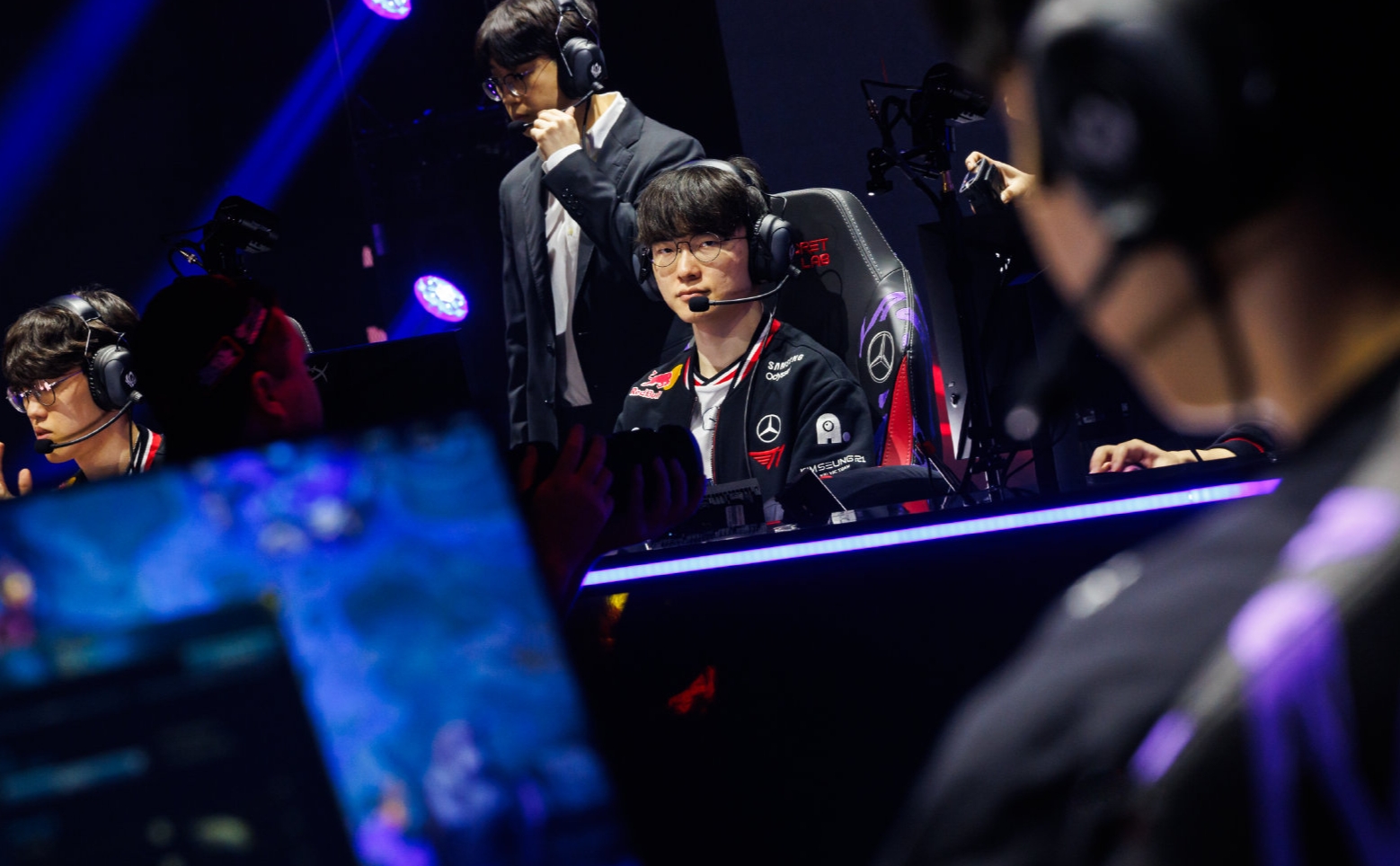 包含再次面对T1，止步还是复仇？AL又成LPL最后的希望的词条