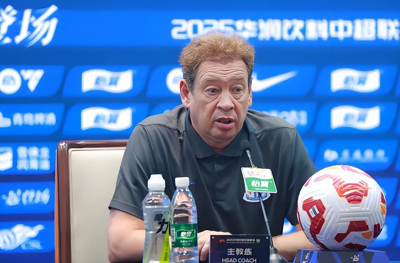 包含中超最大牌外援？申花与30岁葡萄牙国脚谈判！曾的词条