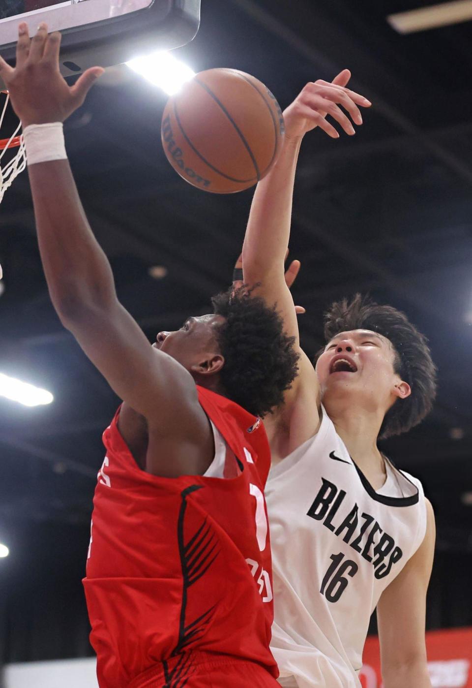 包含杨瀚森15分3板2帽NBA夏联开拓者击败鹈鹕的词条