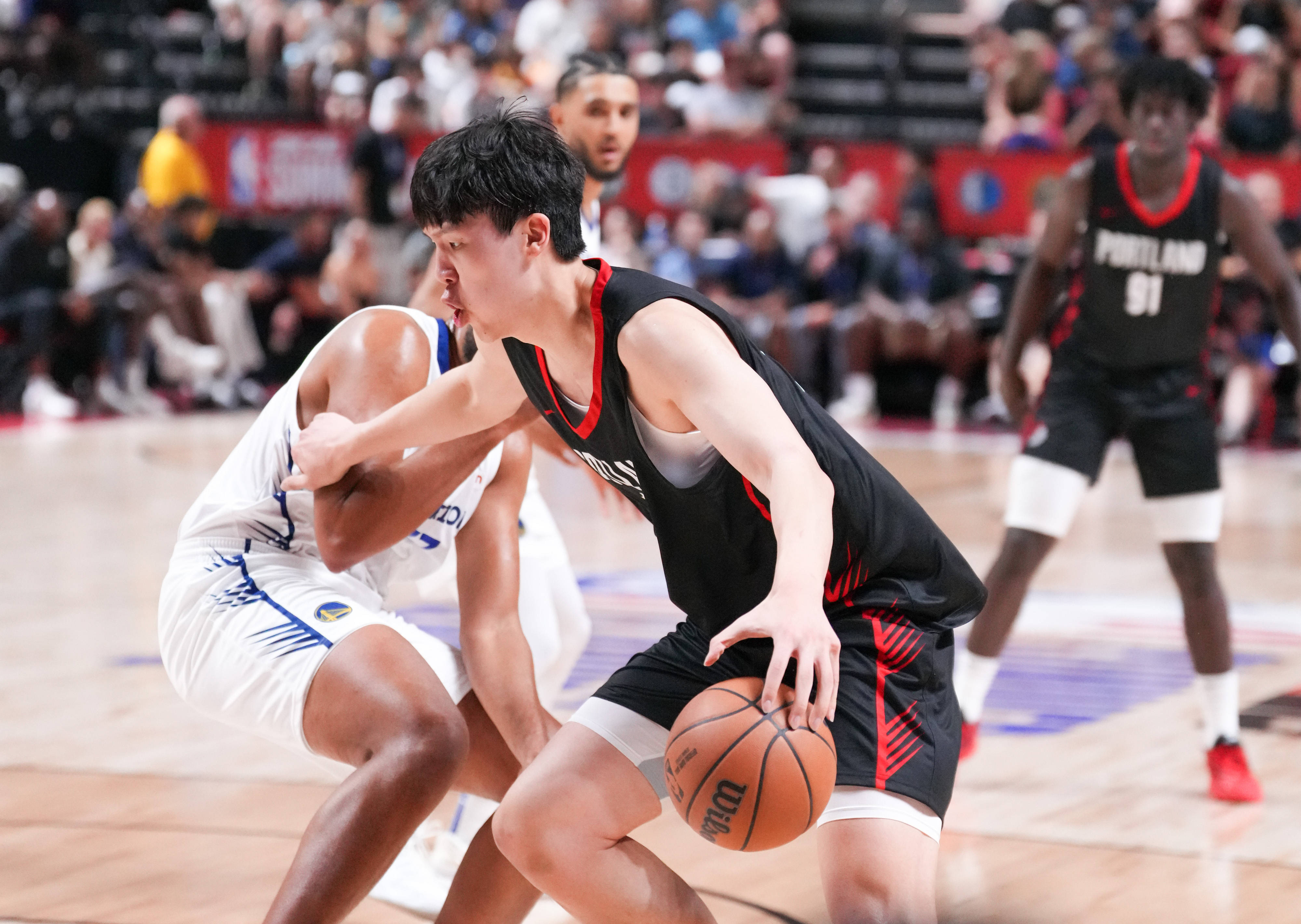 包含杨瀚森15分3板2帽NBA夏联开拓者击败鹈鹕的词条