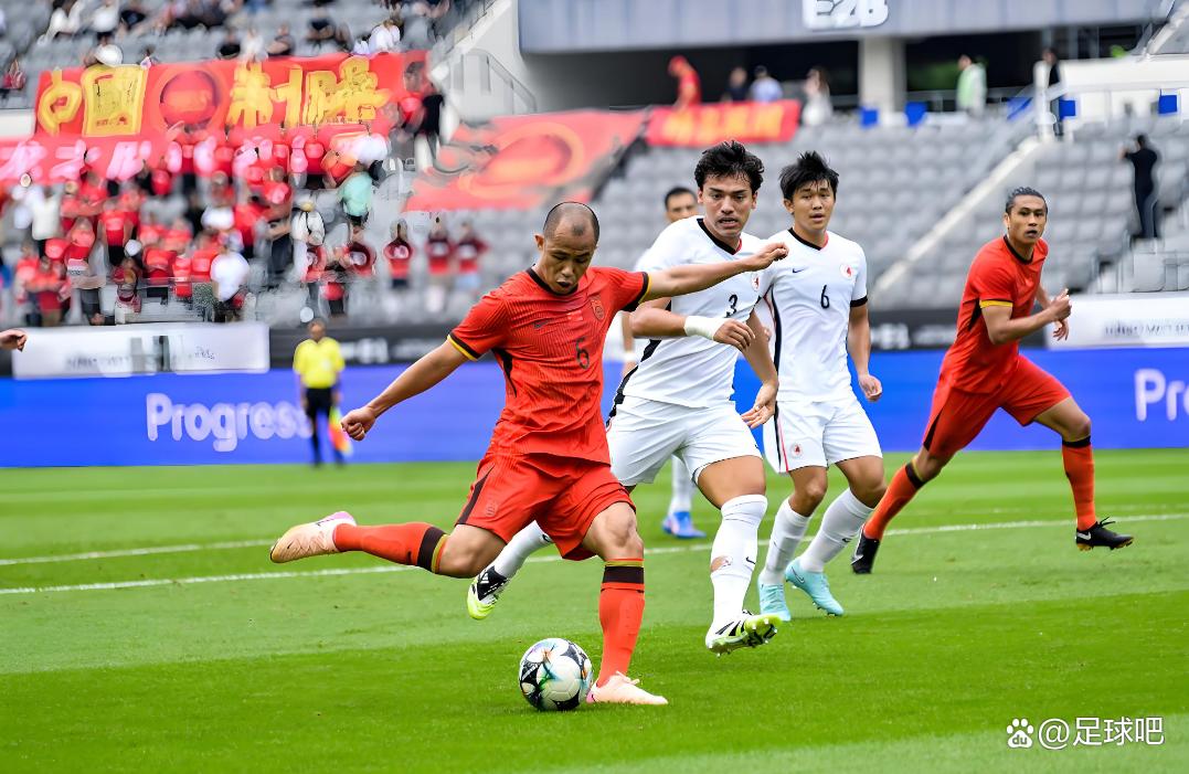 关于国足1-0中国香港获东亚杯第三黄政宇建功的信息