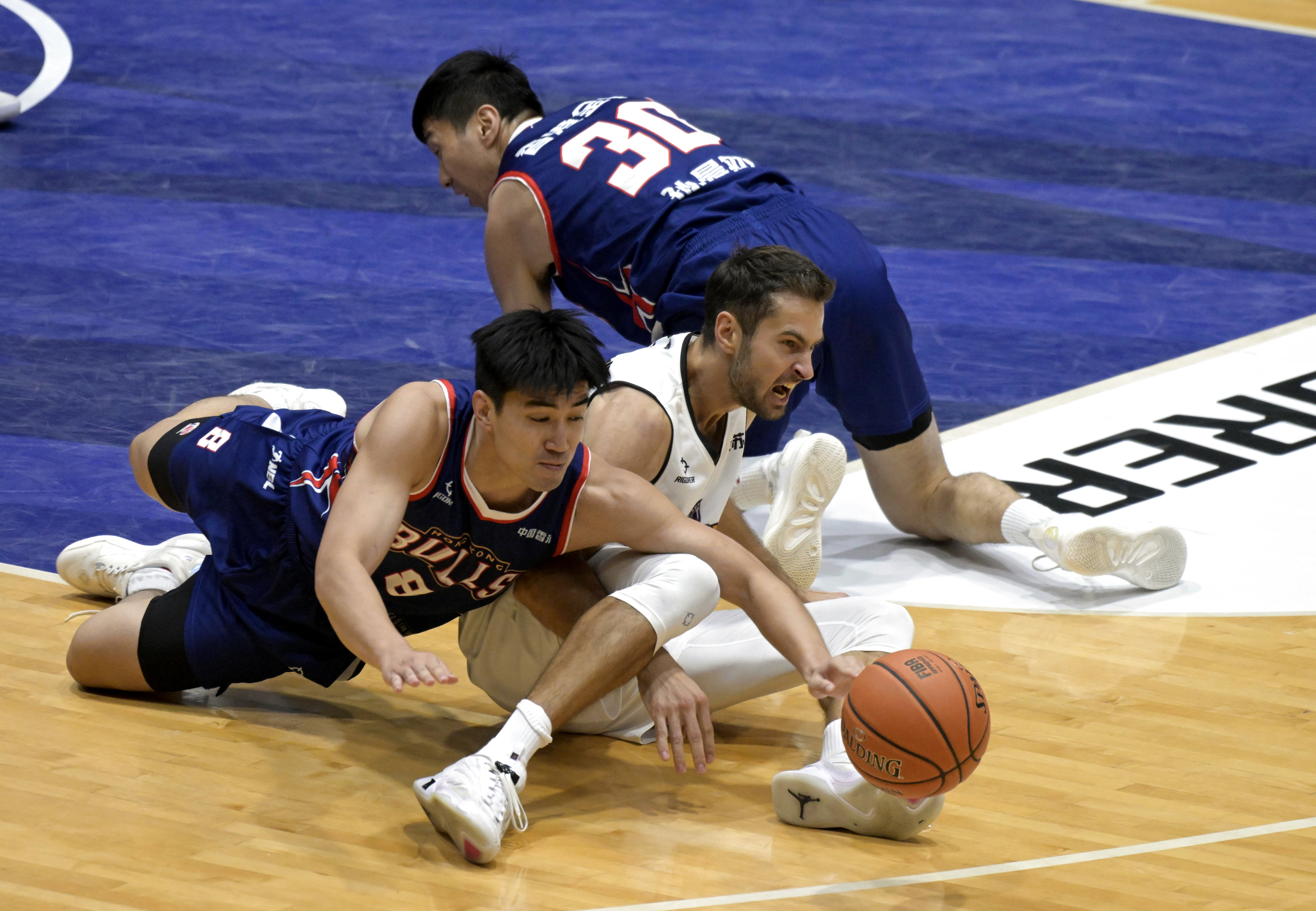 关于香港金牛发布詹姆斯比赛精彩瞬间：金牛永远是你的家的信息