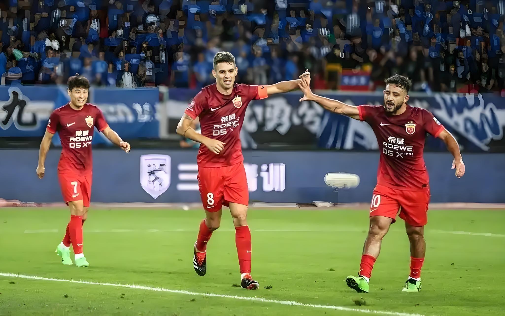 意外决定！海港全部留用6大外援，一人只能踢亚的简单介绍