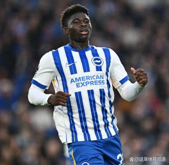 塞斯科降低对曼联的薪资要求，转会费将肯定达到8500万欧的简单介绍