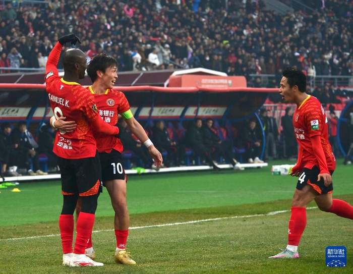 包含中甲第16轮杀疯了！广州豹0-2铁人1-0铜梁龙4-3绝杀，积的词条