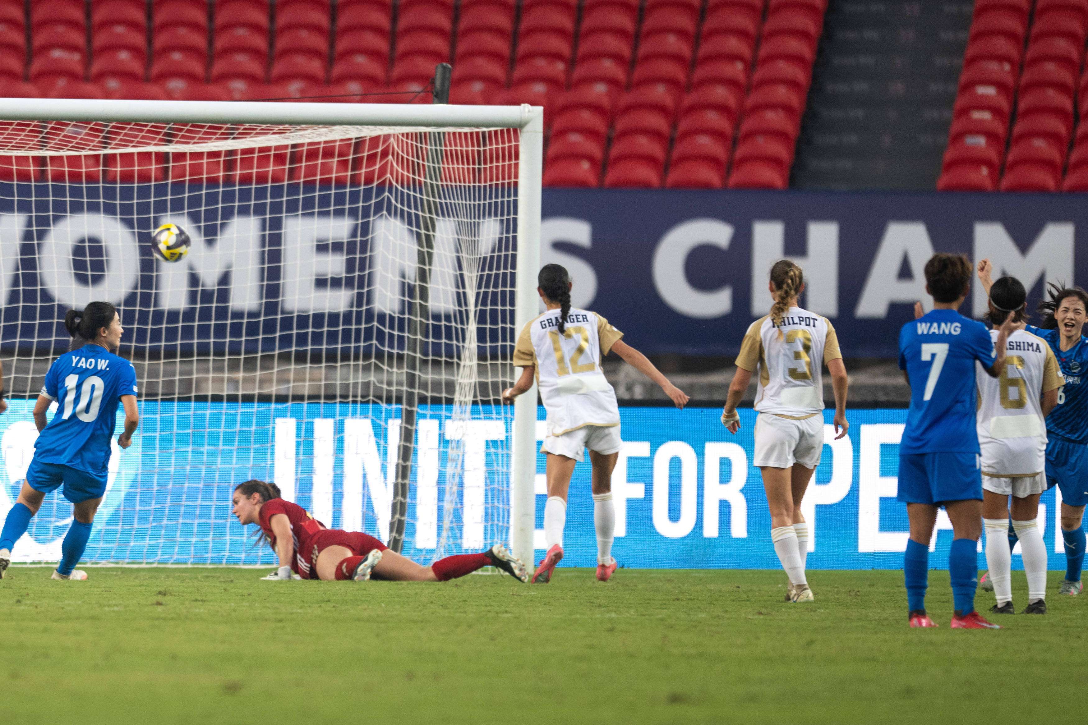 武汉女足夺亚冠登榜十大体育新闻