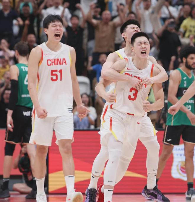 关于男篮热身赛-余嘉豪两双胡明轩13分中国胜荷兰的信息