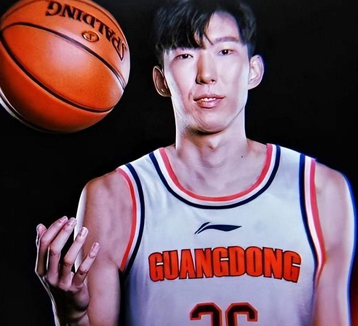 包含周琦18年亚运会个人集锦，对阵菲律宾砍下25分7盖帽的词条