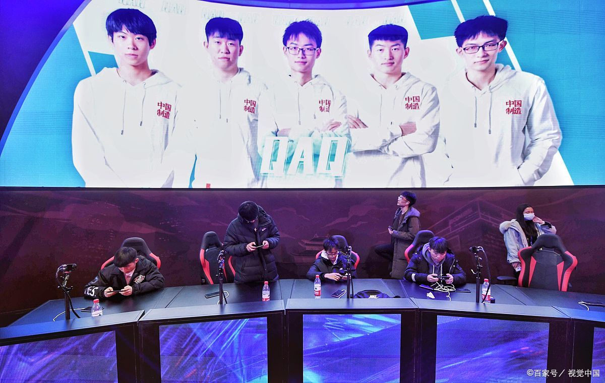 关于电竞世界杯：T1零封G2，斩获第三！但T1的荣耀，不需要这些来证明的信息