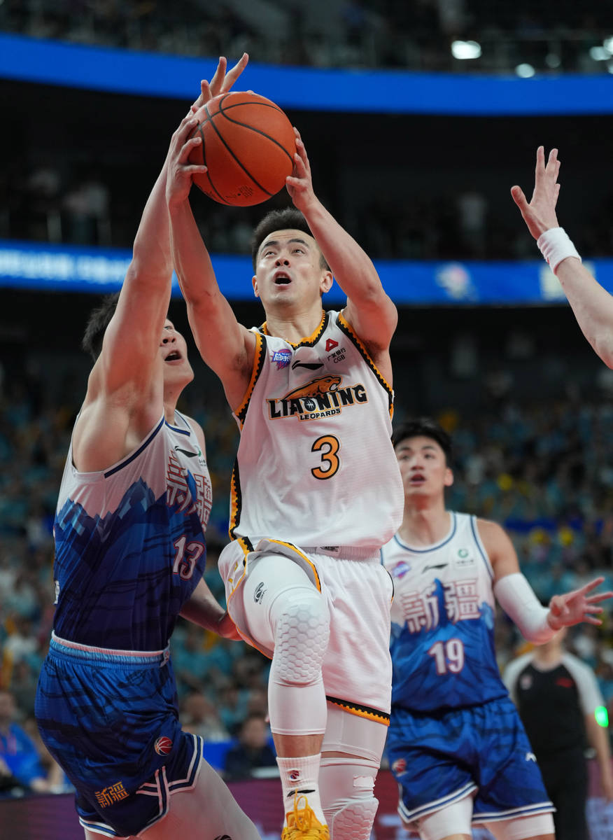 关于组图：CBA-辽宁客胜天津布朗内线突破的信息