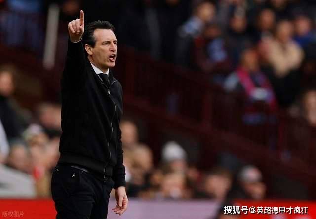 包含阿森纳迎战埃梅里，枪手5场年度告别战4胜的词条