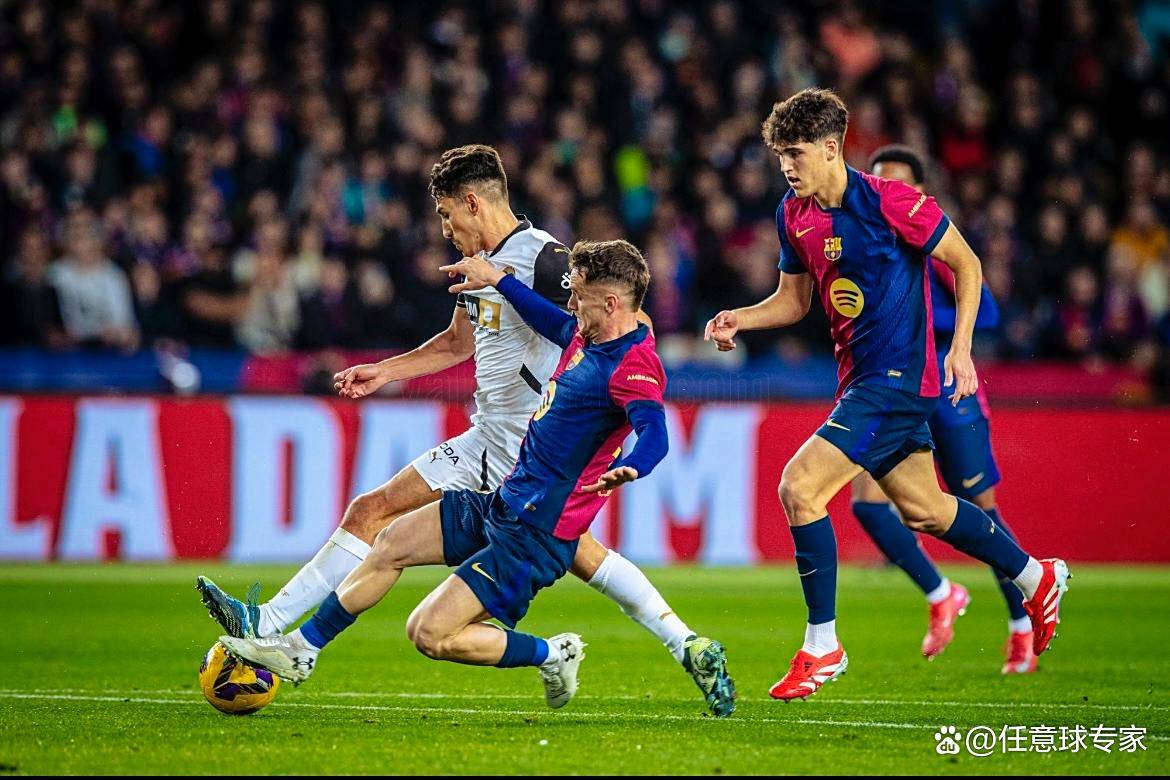 巴萨可能在克鲁伊夫球场进行西甲首个主场