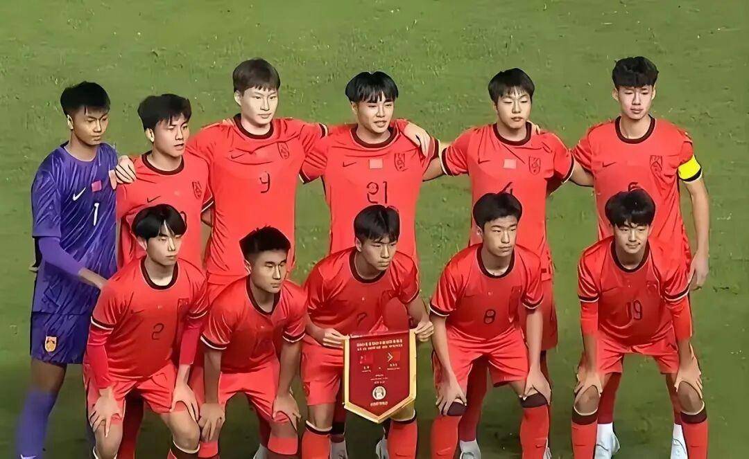 关于一场3：1的较量揭示申花最大隐患，国足新星或被无情弃用的信息