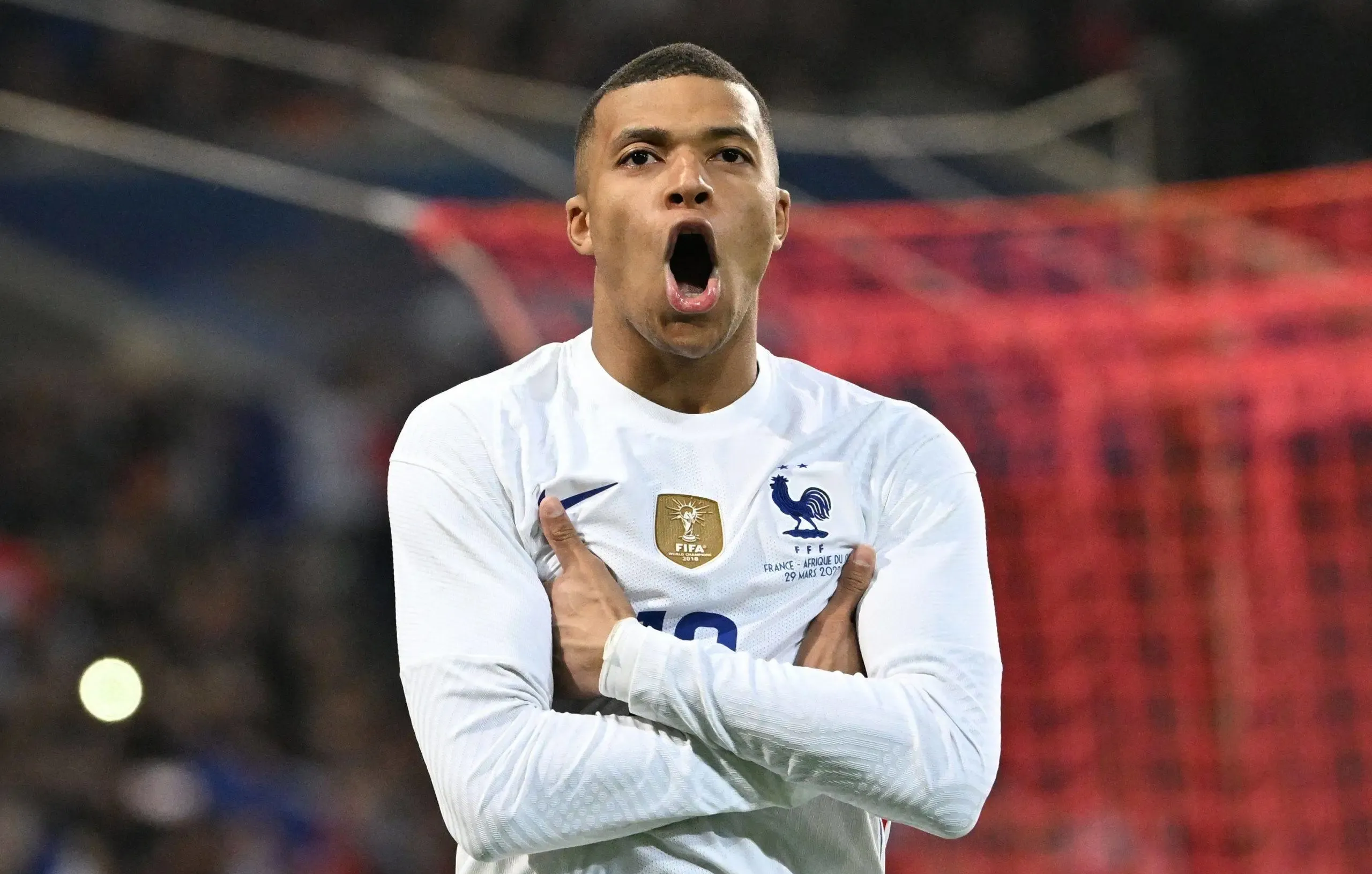 包含踢不赢新月，没有姆巴佩，皇马像支保级队的词条