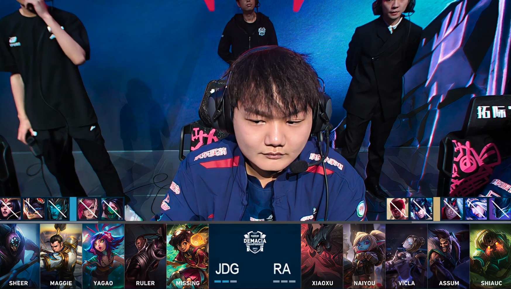 AL3-0BLG：Tarzan蔚抓住机会打破僵局，AL横扫BLG挺进败决的简单介绍