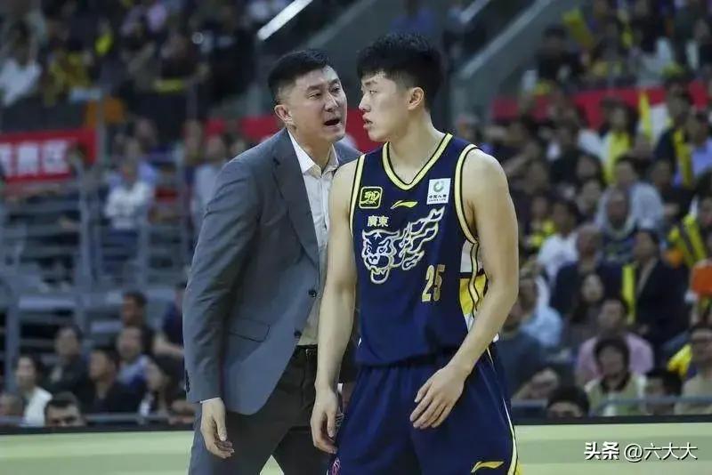 包含比赛中硬刚主帅！曝徐昕已向杜锋道歉并取得原谅的词条