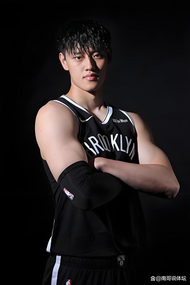 关于中国男篮结束欧洲拉练抵京曾凡博赴国家队报到的信息