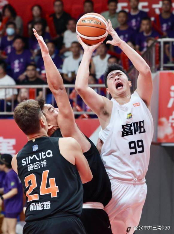 关于杨少炜浙BA个人集锦：无解跳投带领诸暨夺得赛区冠军的信息