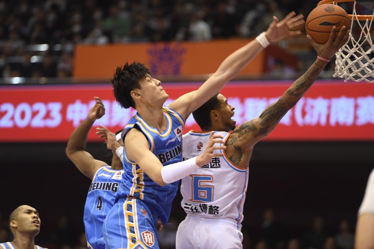 CBA官方发布北京男篮集锦:一起来回顾北京男篮的季后赛高光表现的简单介绍 CBA官方发布北京男篮集锦:一起来回顾北京男篮的季后赛高光表现的简单介绍