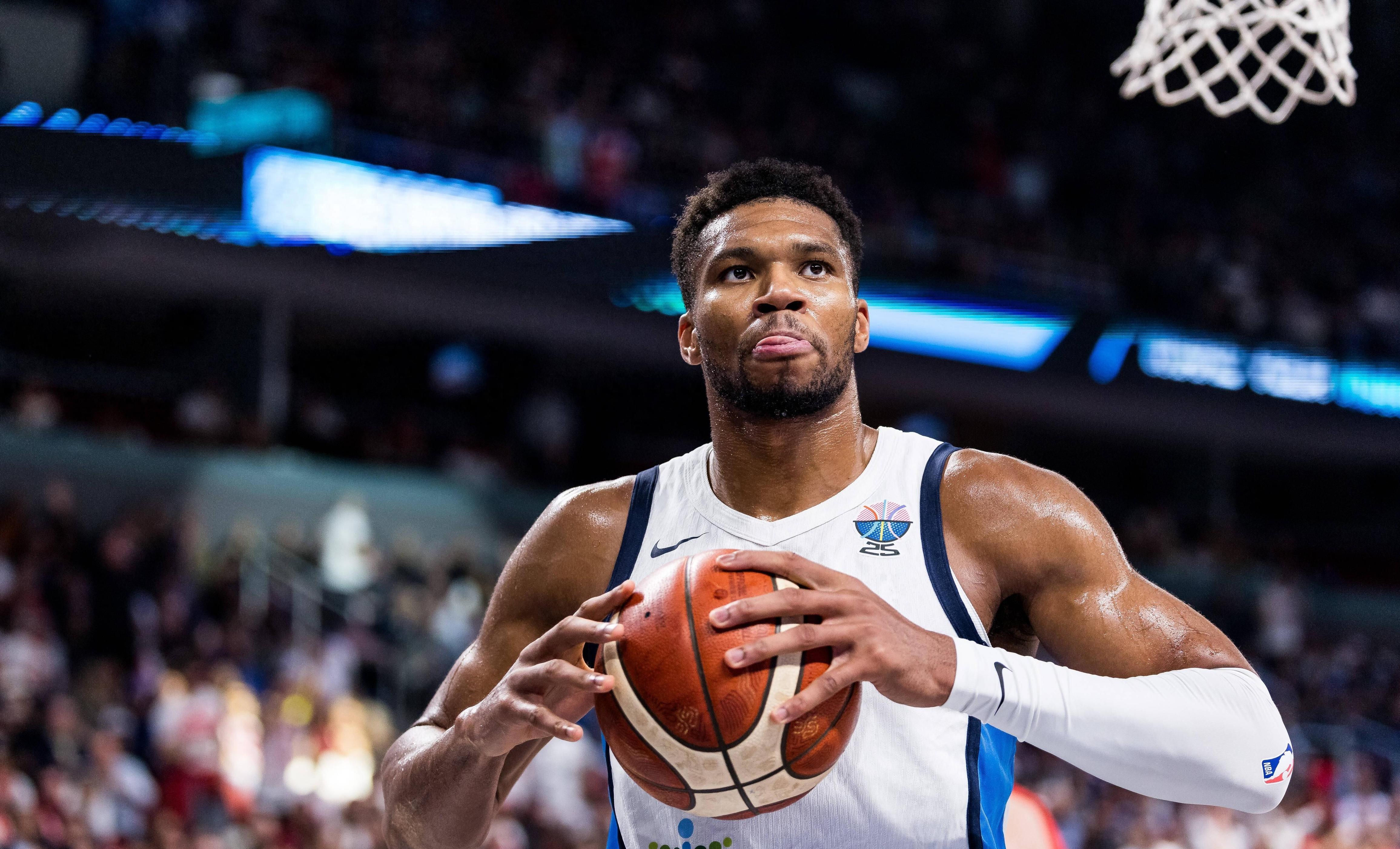 包含2021年的今天，字母哥总决赛轰50分助雄鹿夺冠并荣膺FMVP的词条