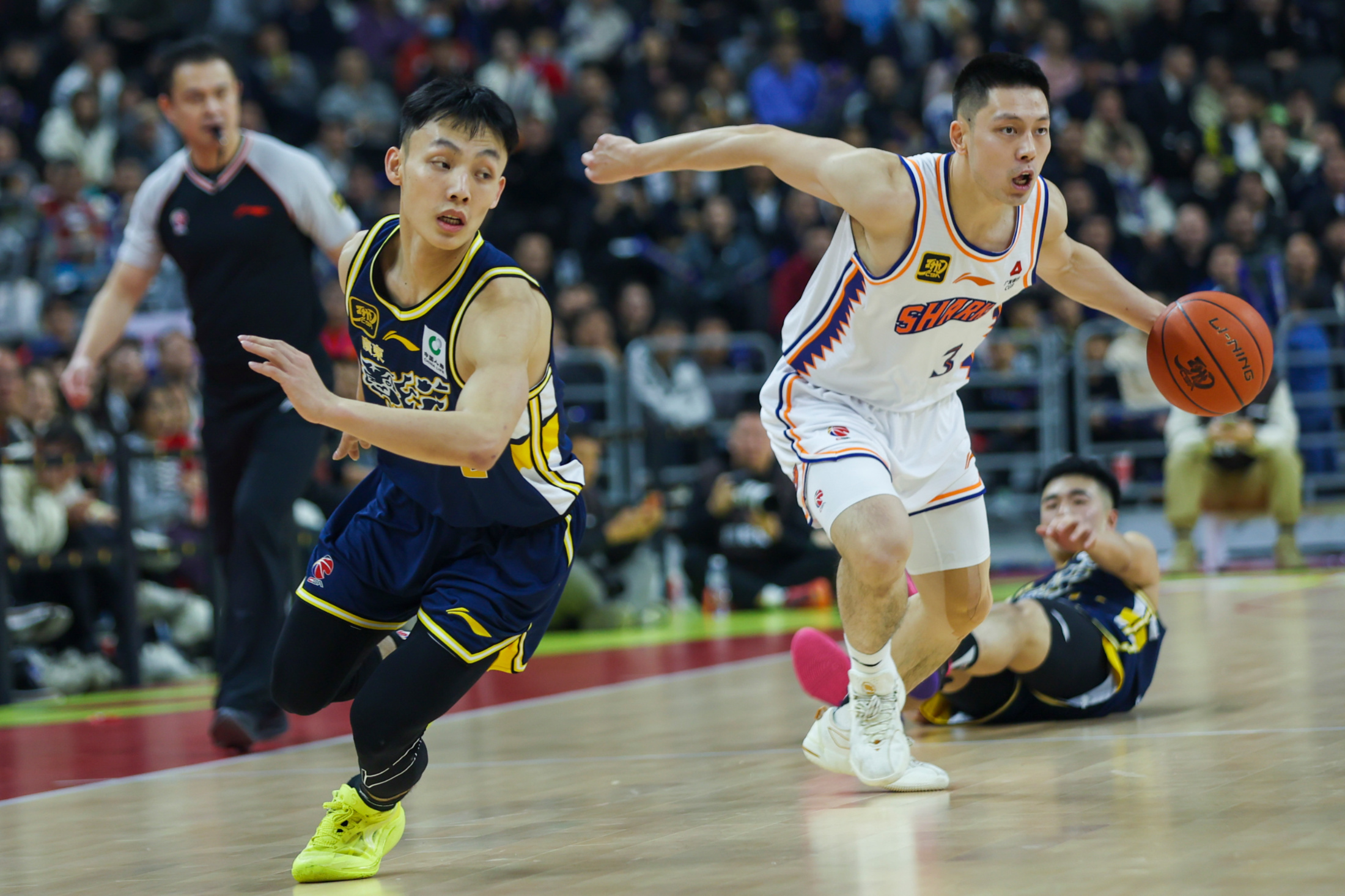 关于CBA精彩纷呈！辽宁意外不敌深圳，连败三场，上海大胜北控显强势的信息