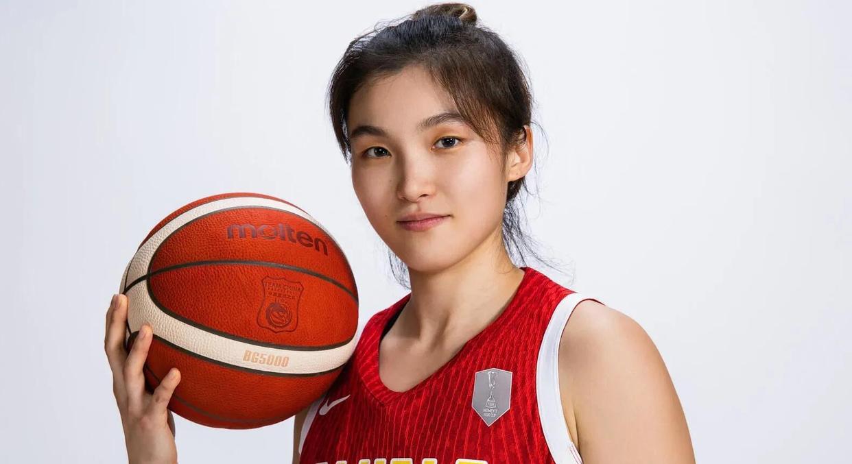 小鬼当家！杨舒予扮演后场核心翟若云+罗欣棫太惊艳的简单介绍