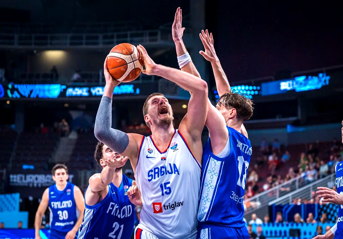 关于仅此三队！欧联不败夺冠有多难？蓝军上榜，7冠的信息