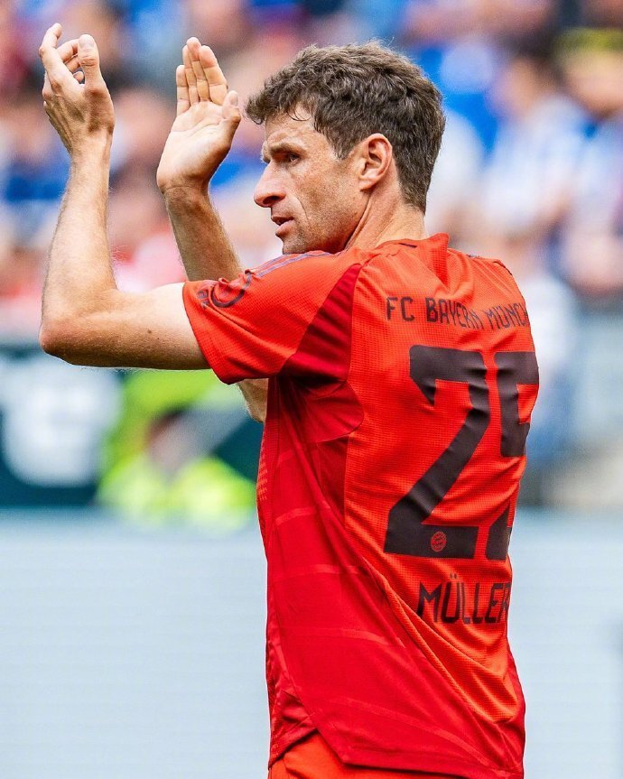 德甲12月最佳候选：拜仁三将凯恩、奥利塞、斯塔的简单介绍